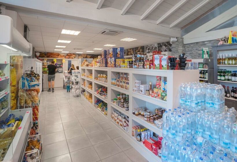 בית מלון כפרי Weekend Glamping Resort