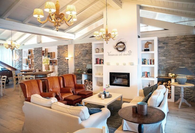 בית מלון כפרי Weekend Glamping Resort