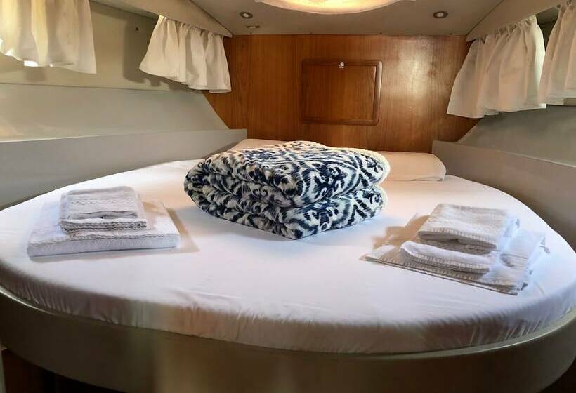 فندق Yatch Suite Porto Santo Stefano