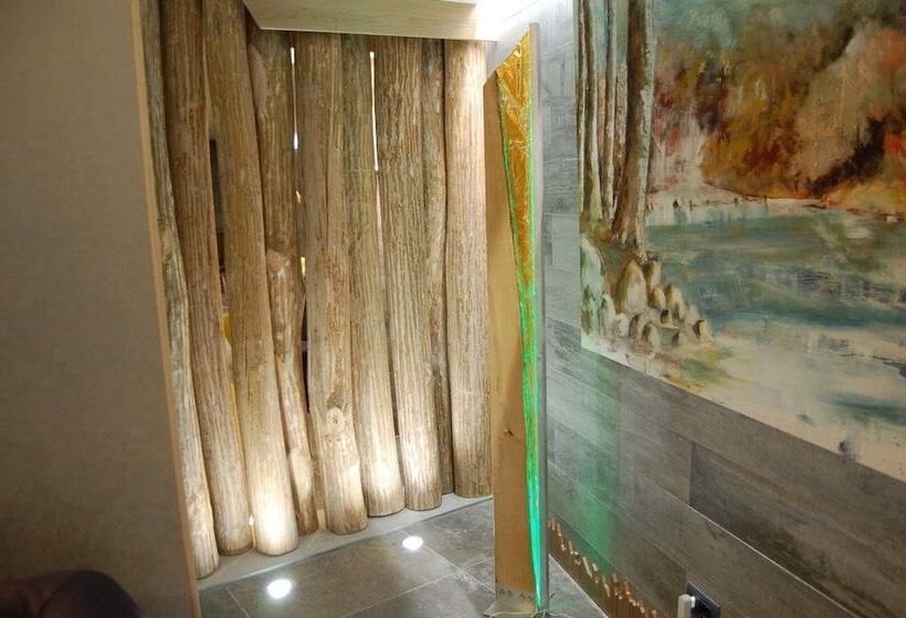 National Park Hotel & Spa