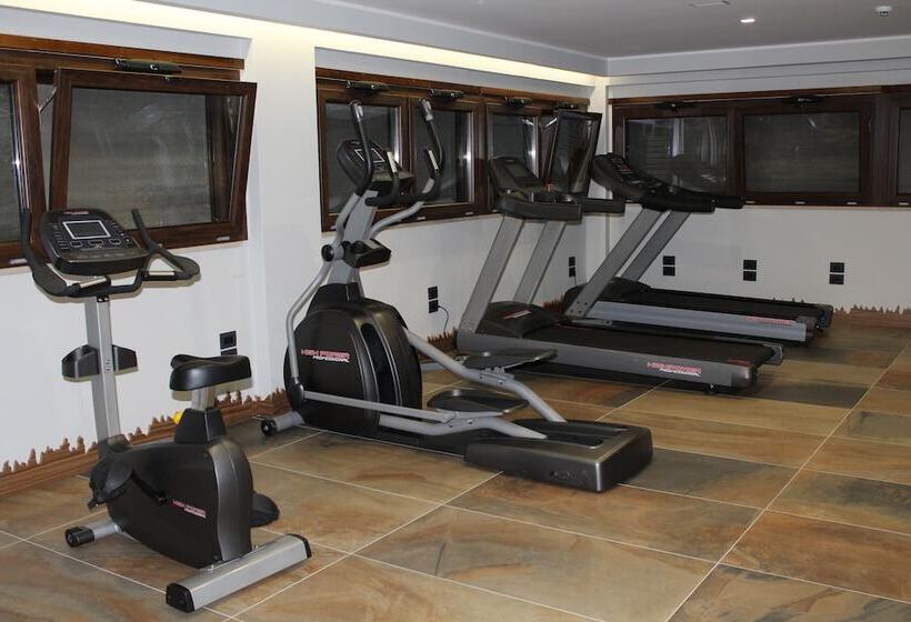 National Park Hotel & Spa