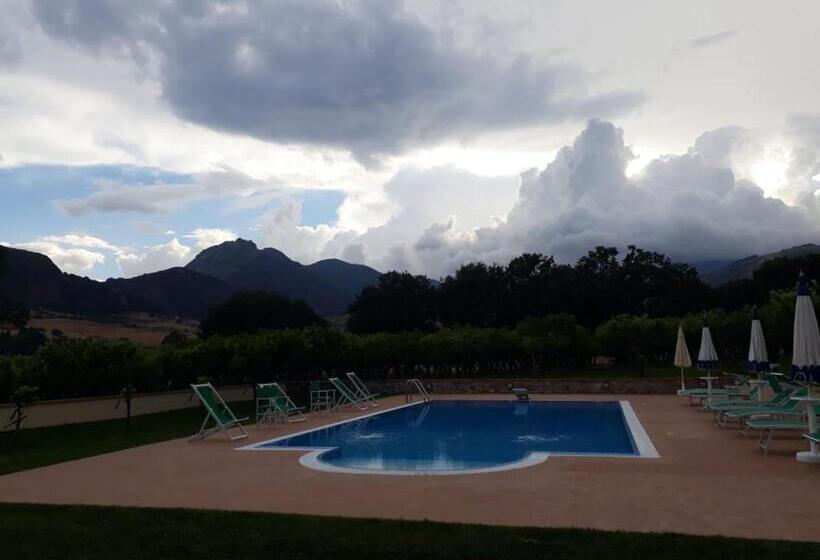 Barone Gr Macrì Agriturismo Modi