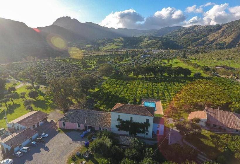 Barone Gr Macrì Agriturismo Modi