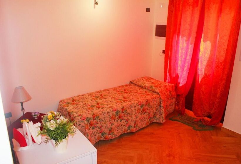 مبيت وإفطار Casale Racalmare