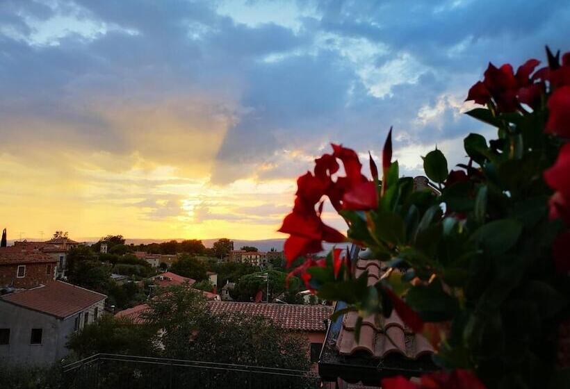 تختخواب و صبحانه La Biocca