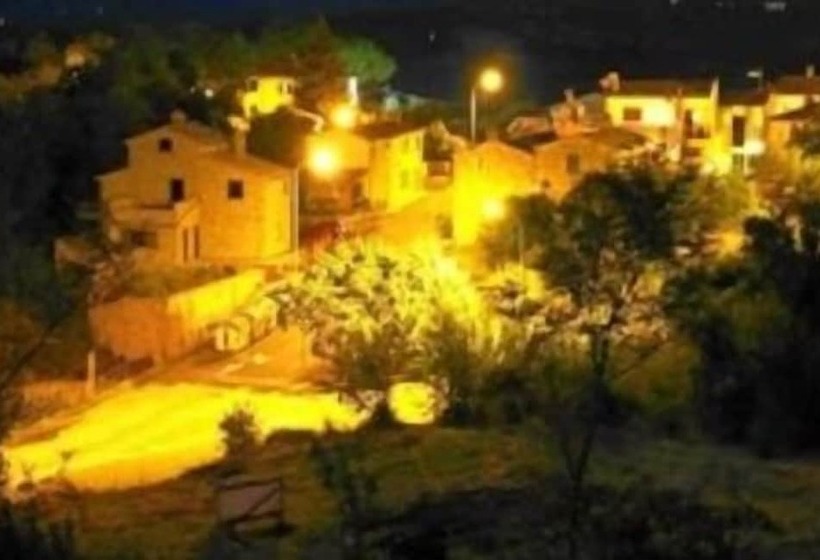 تختخواب و صبحانه La Biocca