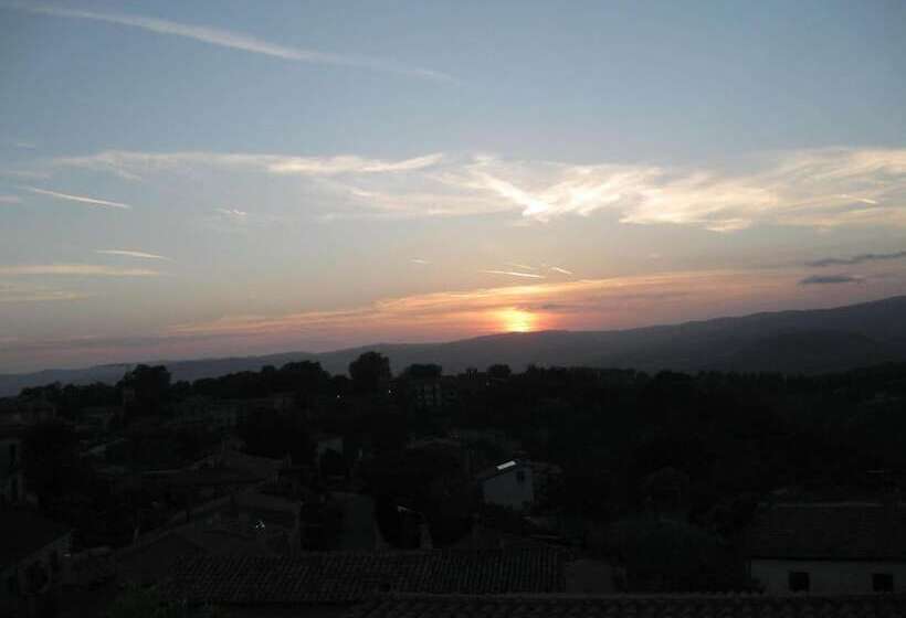 تختخواب و صبحانه La Biocca