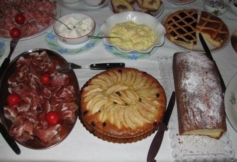 تختخواب و صبحانه La Biocca