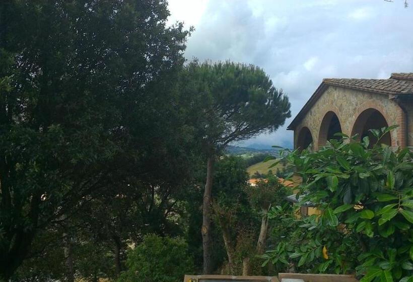 تختخواب و صبحانه La Biocca