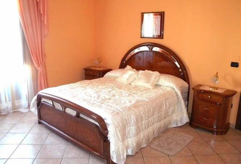 تختخواب و صبحانه Palazzo L Occaso