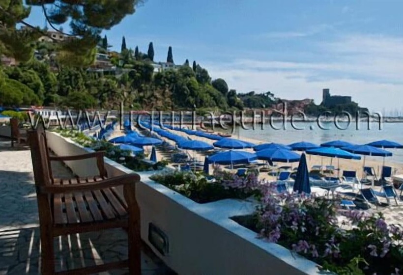 تختخواب و صبحانه Velamica Resort