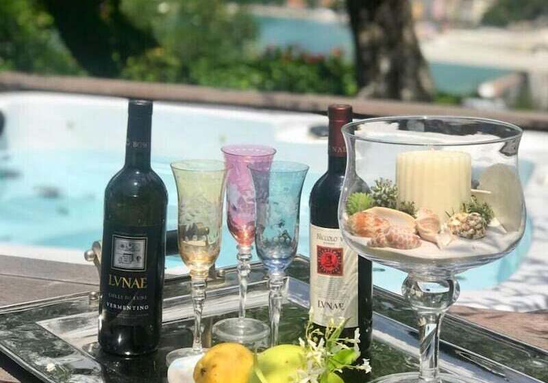 تختخواب و صبحانه Velamica Resort