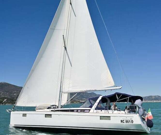 تختخواب و صبحانه Velamica Resort