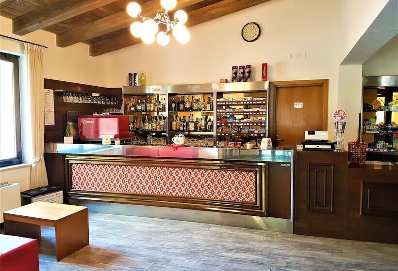 客栈  Del Lago Ampollino