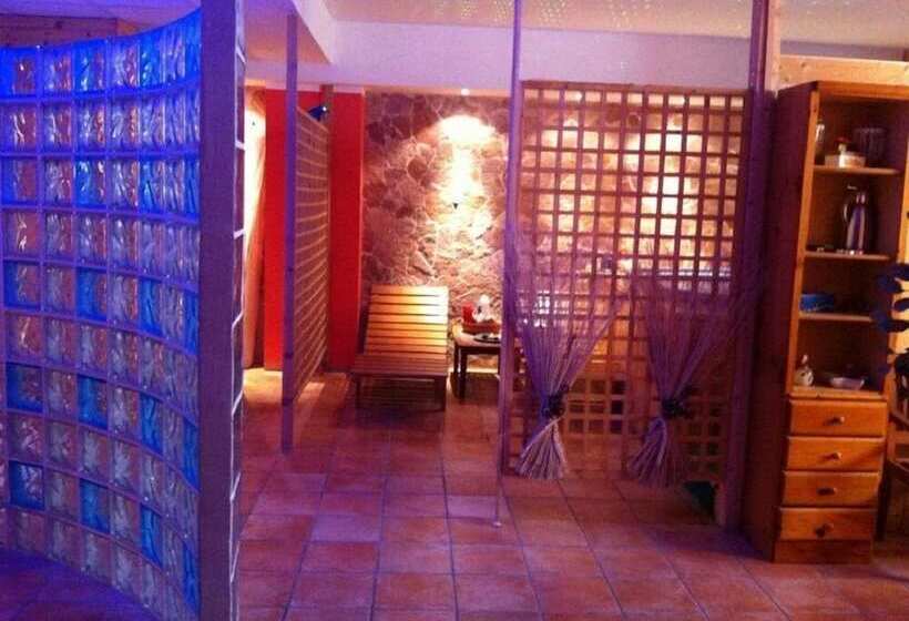 בית מלון כפרי Alba Sporting