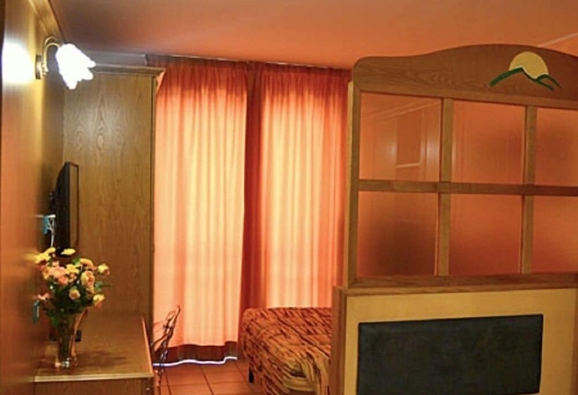 בית מלון כפרי Alba Sporting