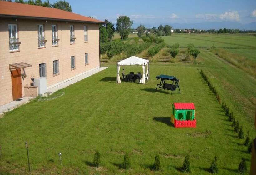 교외 호텔 Agriturismo Campi Di Grano