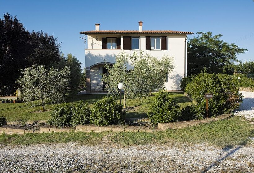 هتل روستایی Agriturismo Il Fontanile