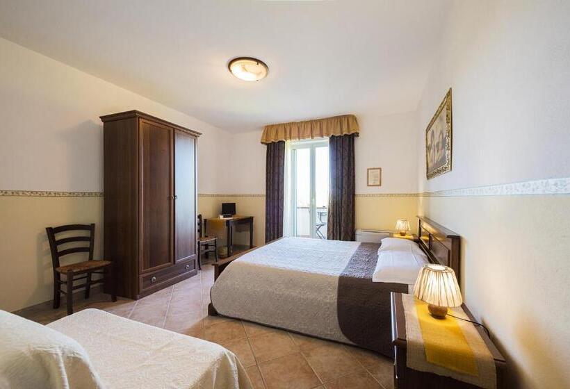 هتل روستایی Agriturismo Il Fontanile