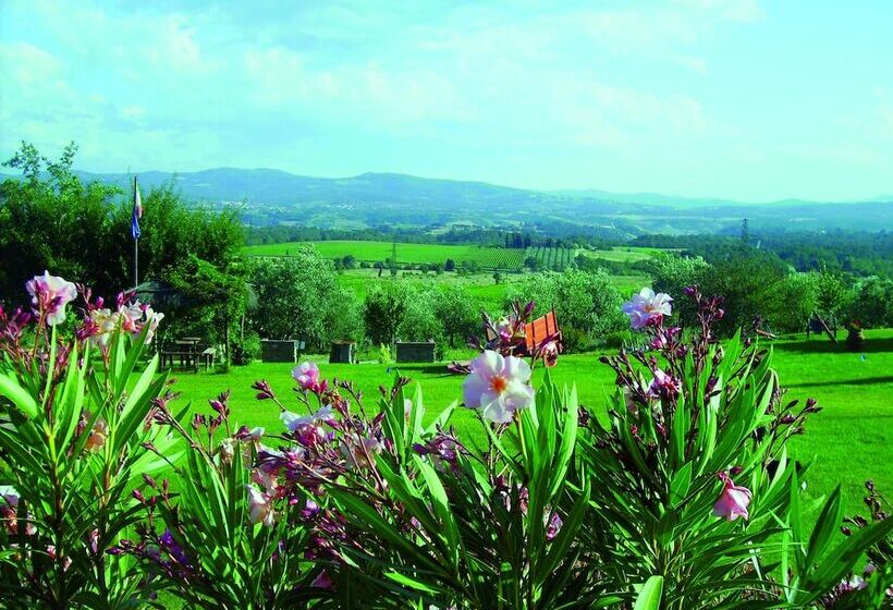 田舎風ホテル Agriturismo Relais Poggio Primo