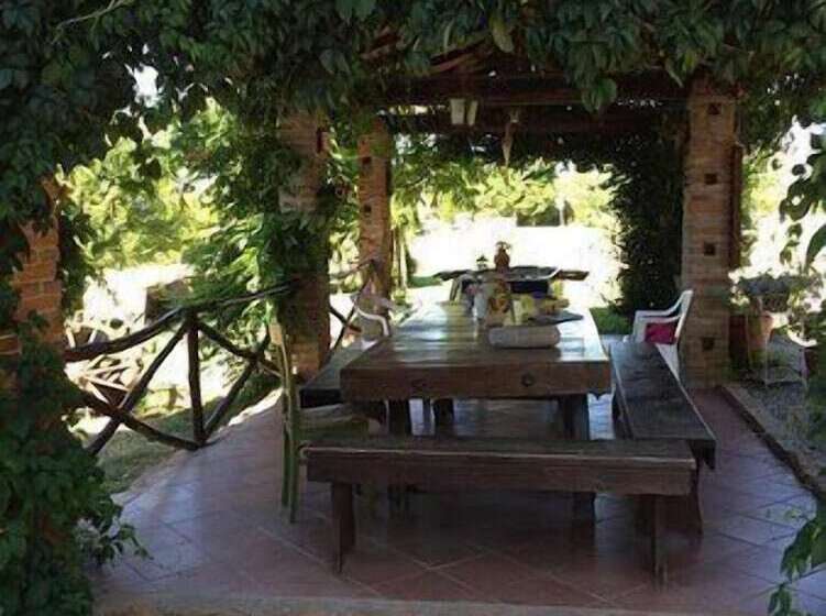 田舎風ホテル Agriturismo Relais Poggio Primo