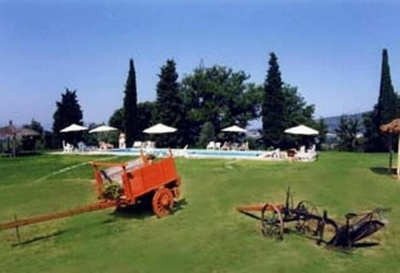 田舎風ホテル Agriturismo Relais Poggio Primo