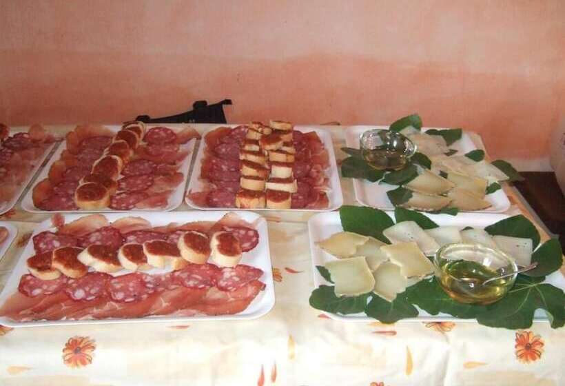 田舎風ホテル Agriturismo Relais Poggio Primo