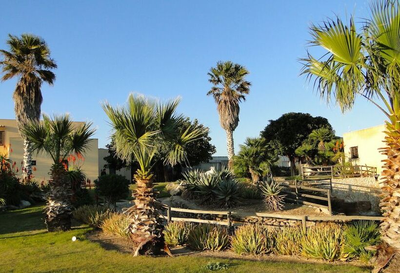 Сельский отель Il Giardino Delle Aloe