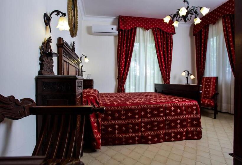 פנסיון La Quercia Antica B&b