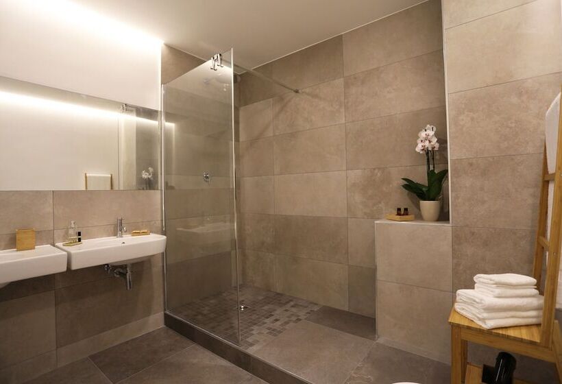 پانسیون Re Ruggero Rooms