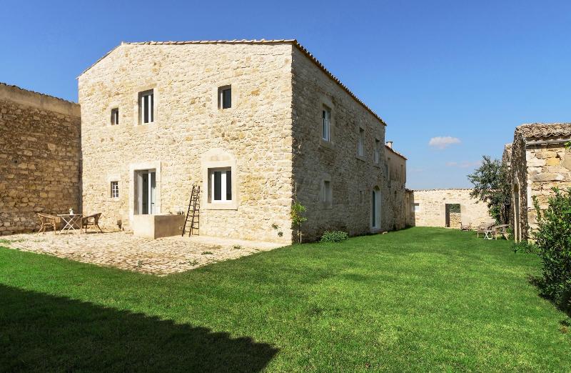 אתר נופש Baglio Occhipinti