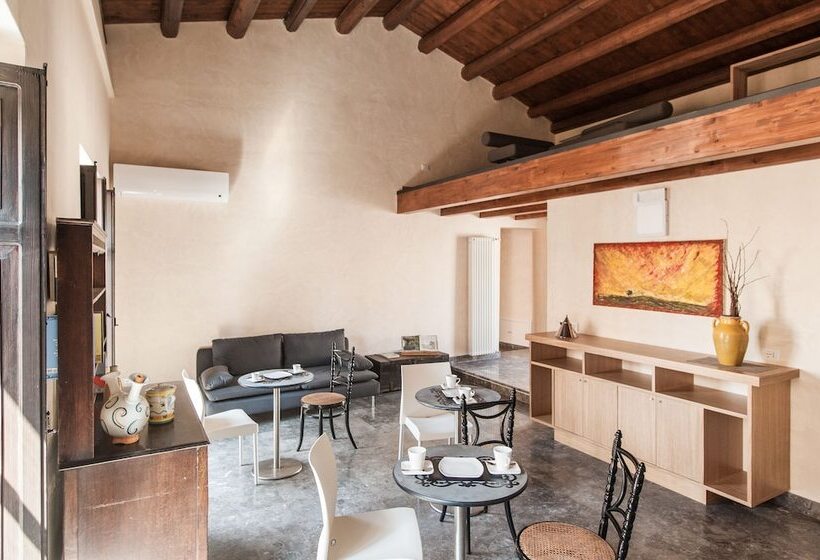 تختخواب و صبحانه Casa Miqvà   Rooms In Shared Apartment