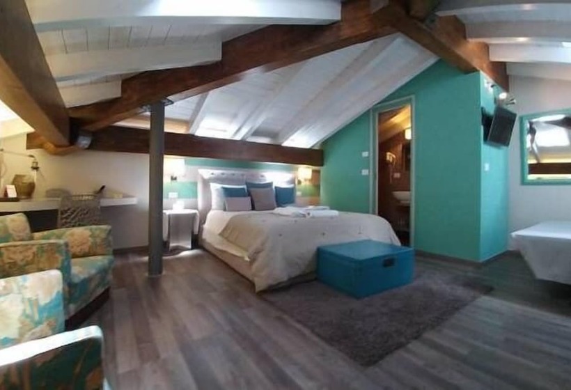 تختخواب و صبحانه Fico Bologna