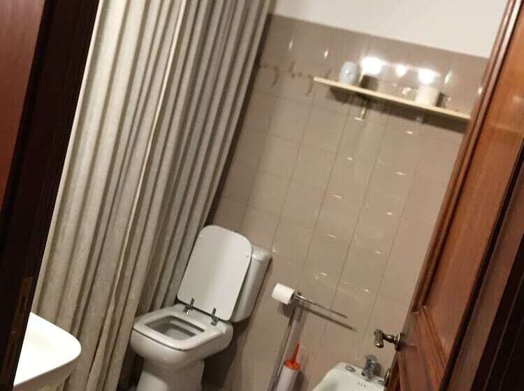 تختخواب و صبحانه Friendly House Rome