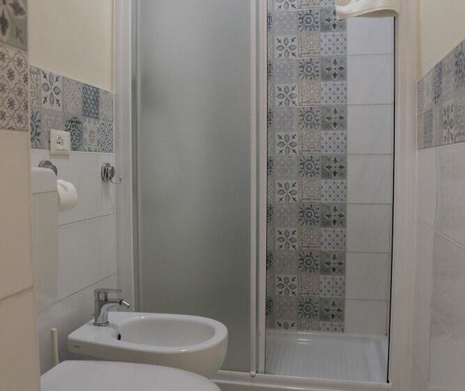 住宿加早餐  Le Finestre Sul Borgo Rooms