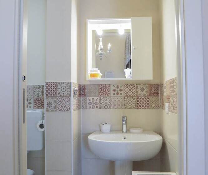 住宿加早餐  Le Finestre Sul Borgo Rooms