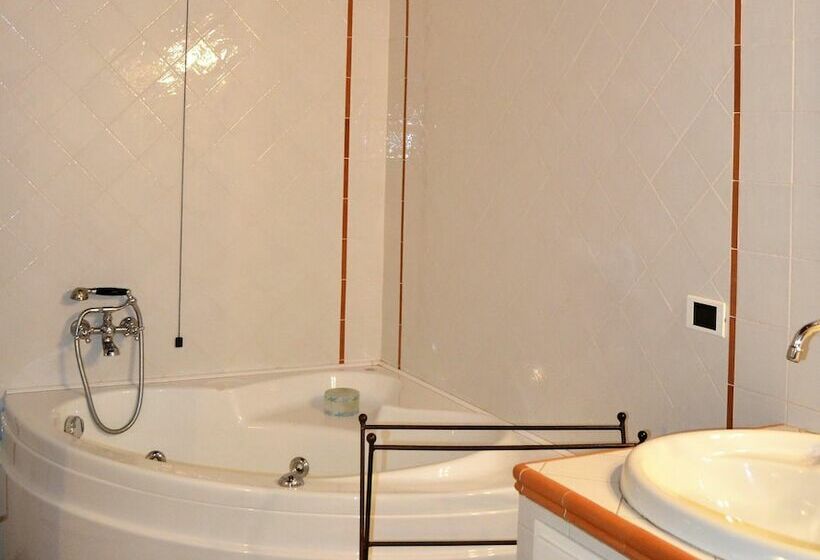 住宿加早餐  Podere Badia