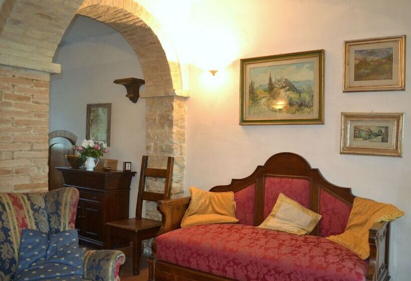 住宿加早餐  Podere Badia