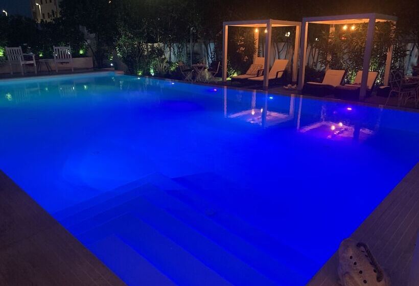 مبيت وإفطار White House Luxury Hospitality