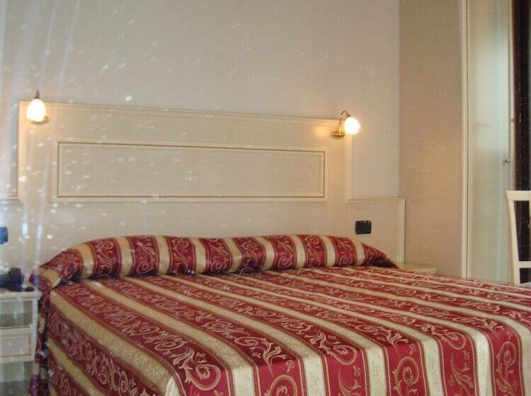 مسافرخانه Gran Parco