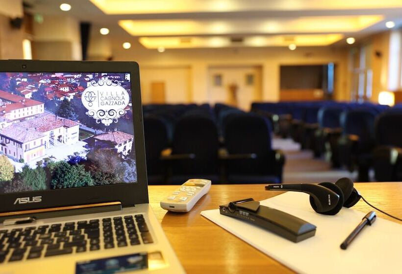 여관 Villa Cagnola