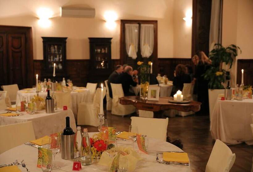 فندق فئة نجمة واحدة Villa Cagnola