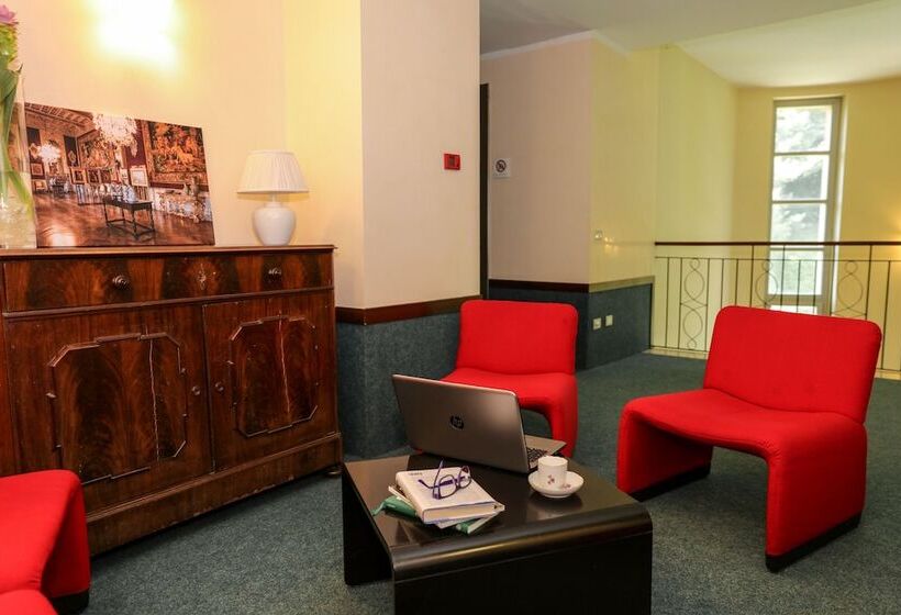 فندق فئة نجمة واحدة Villa Cagnola