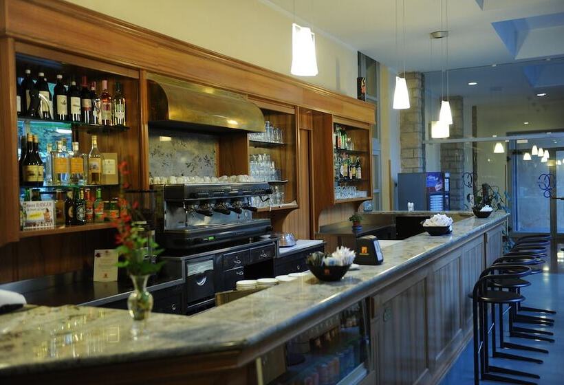 فندق فئة نجمة واحدة Villa Cagnola