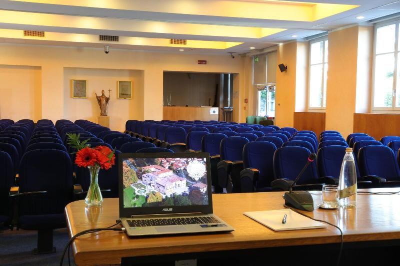 فندق فئة نجمة واحدة Villa Cagnola