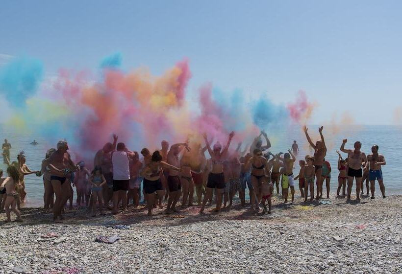 فندق Centro Vacanze Camping Spinnaker