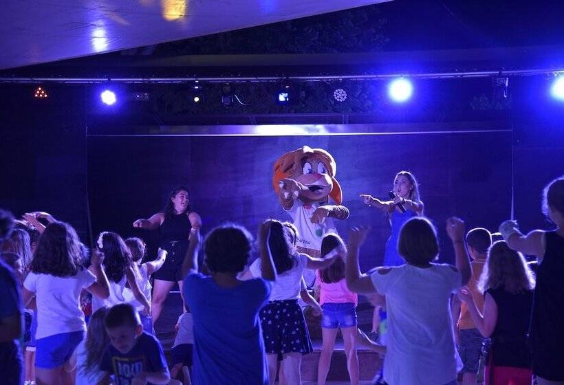 فندق Centro Vacanze Camping Spinnaker