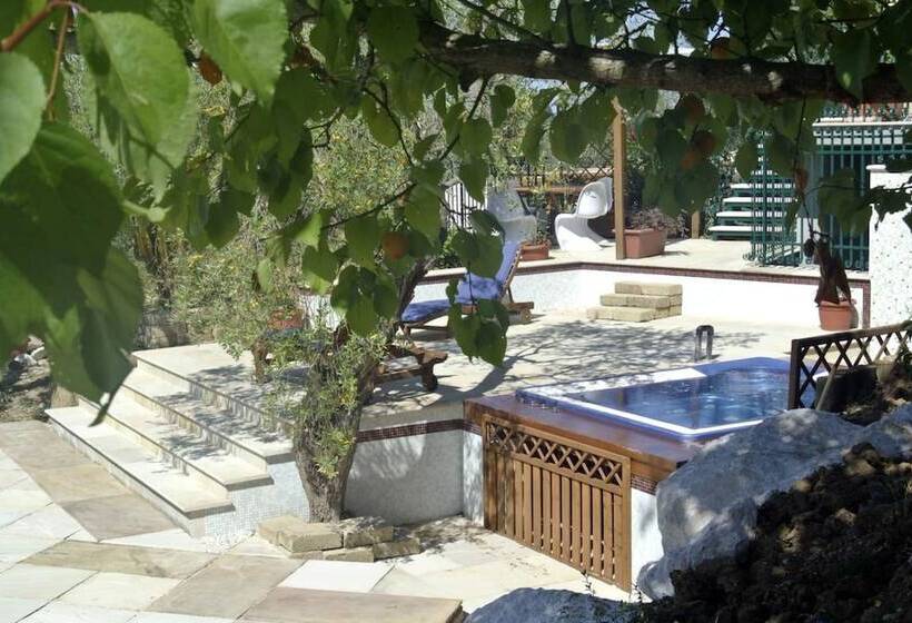 田舎風ホテル Agriturismo La Limonaia