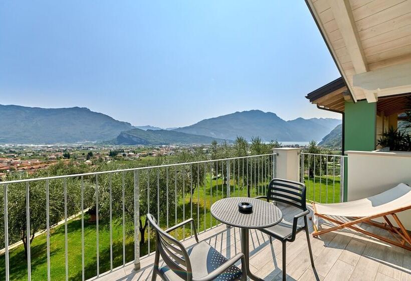 乡村酒店  Maso Tobel Riva Del Garda