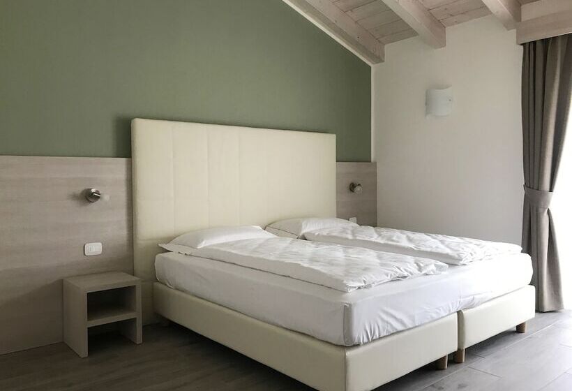 乡村酒店  Maso Tobel Riva Del Garda